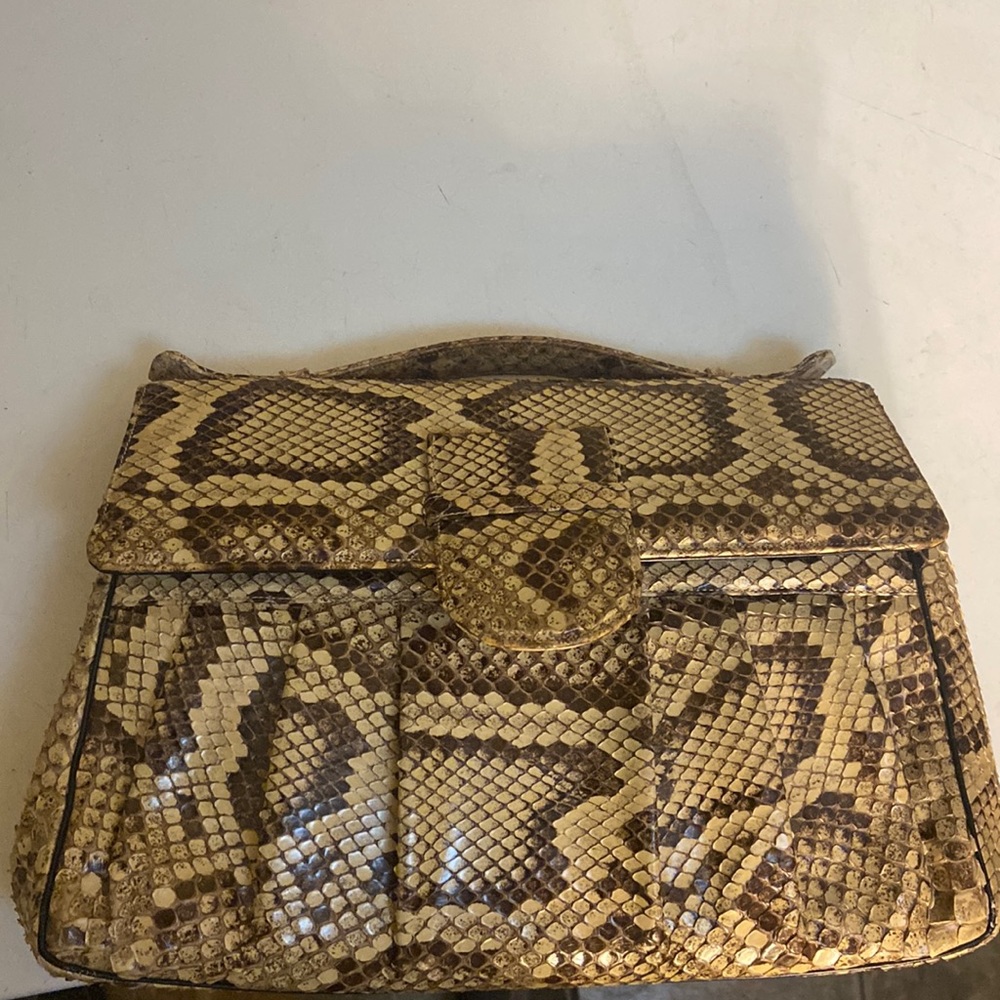 Vintage high end Rendl evening bag with chained change purse very stunning!